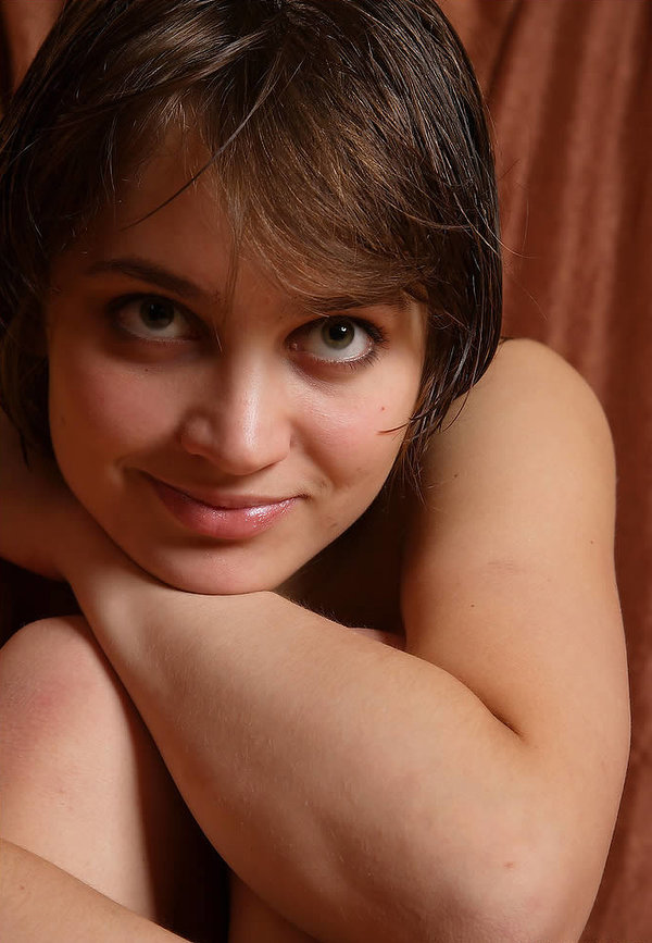 Виола, 18